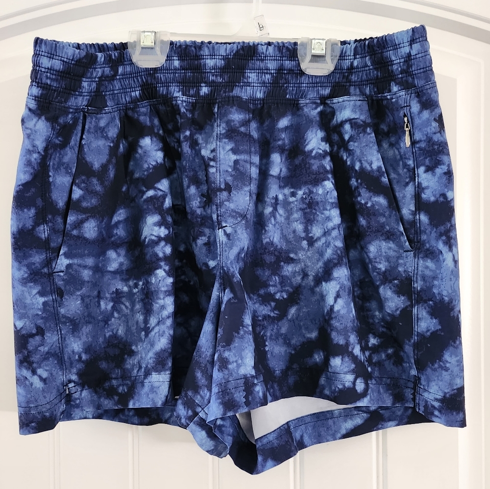 Old Navy Active short pockets Medium
